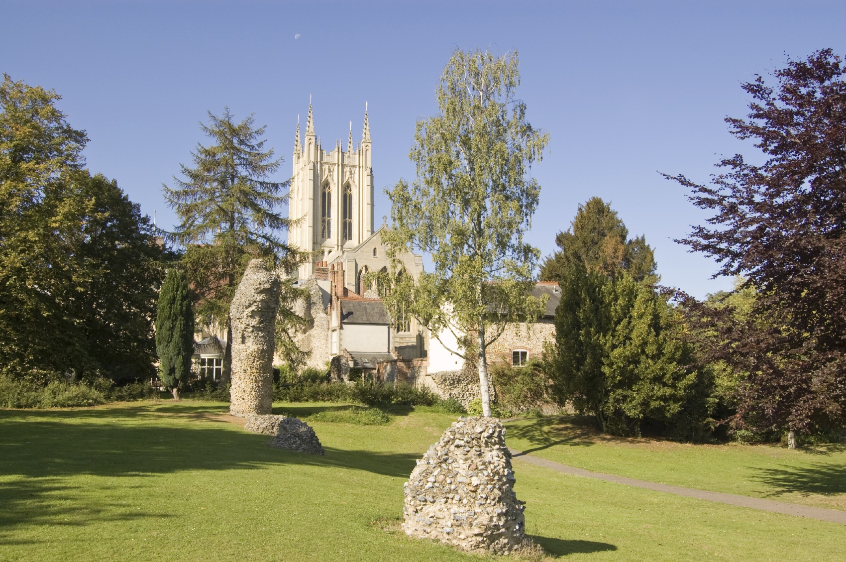 Vista parziale della cattedrale di Bury St. Edmund