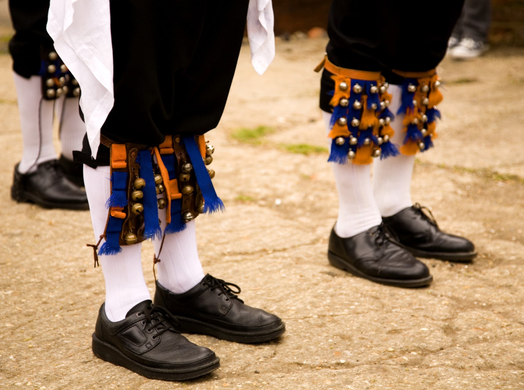 Piedi di ballerini pronti per la morris dance