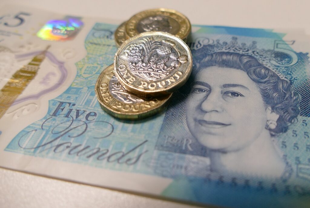 Banconote e monete inglesi