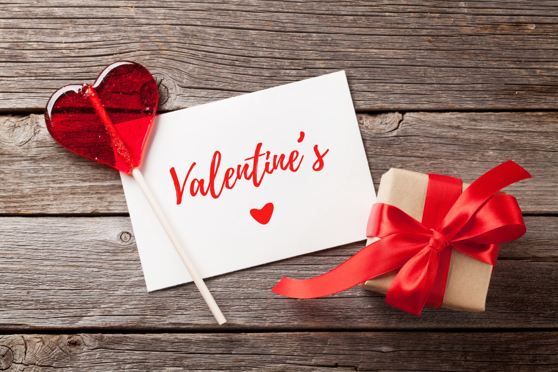 Biglietto San Valentino pacchetto e lecca lecca a forma di cuore